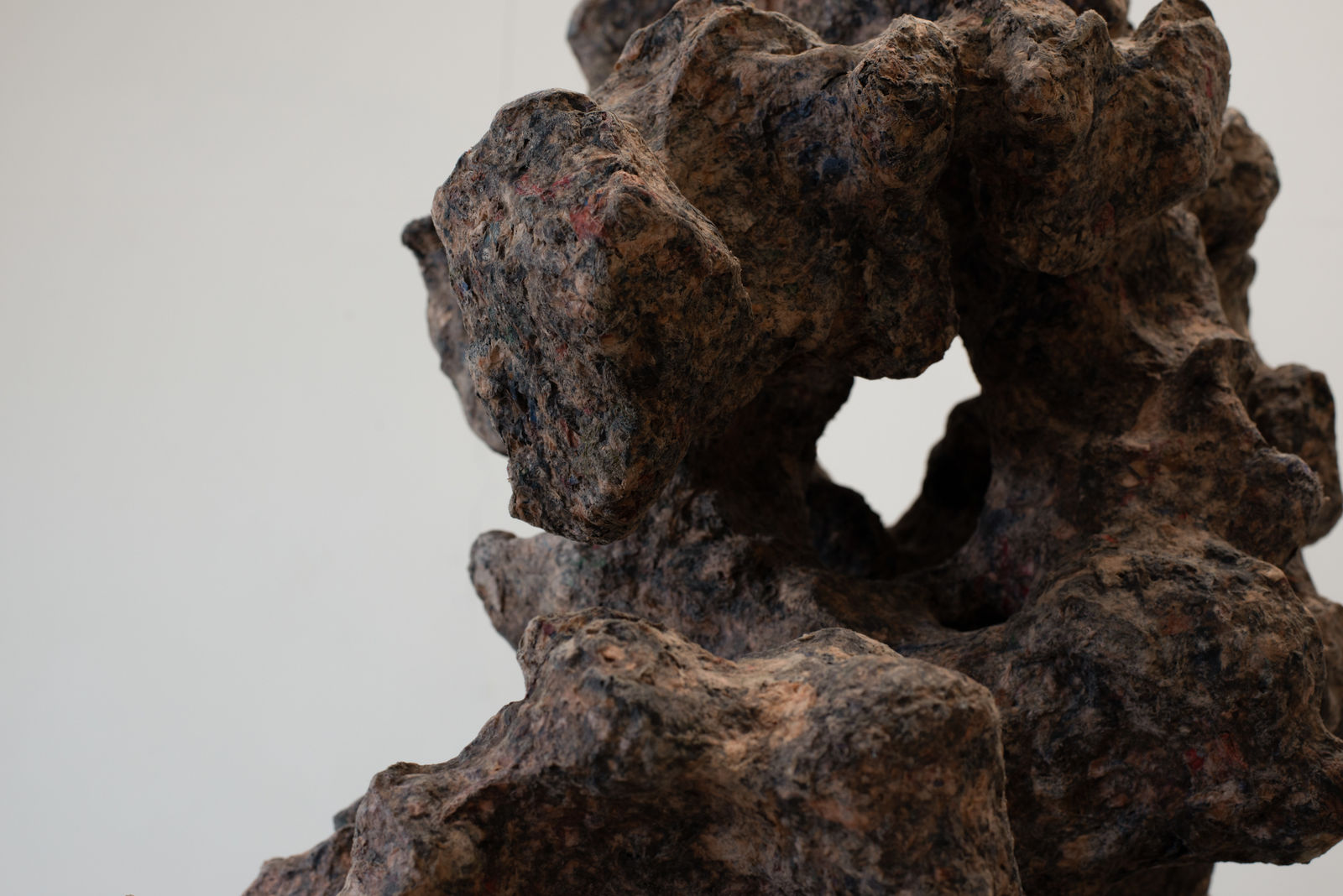 Gordon Cheung, Ghost in the Shell, 2023