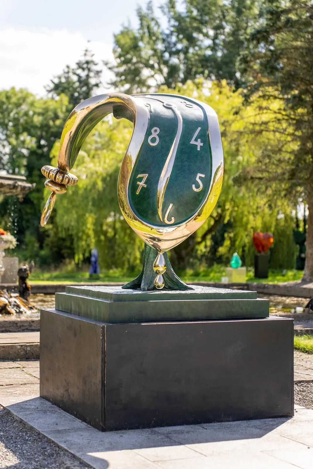 Salvador Dali, Dance of Time II , 1984