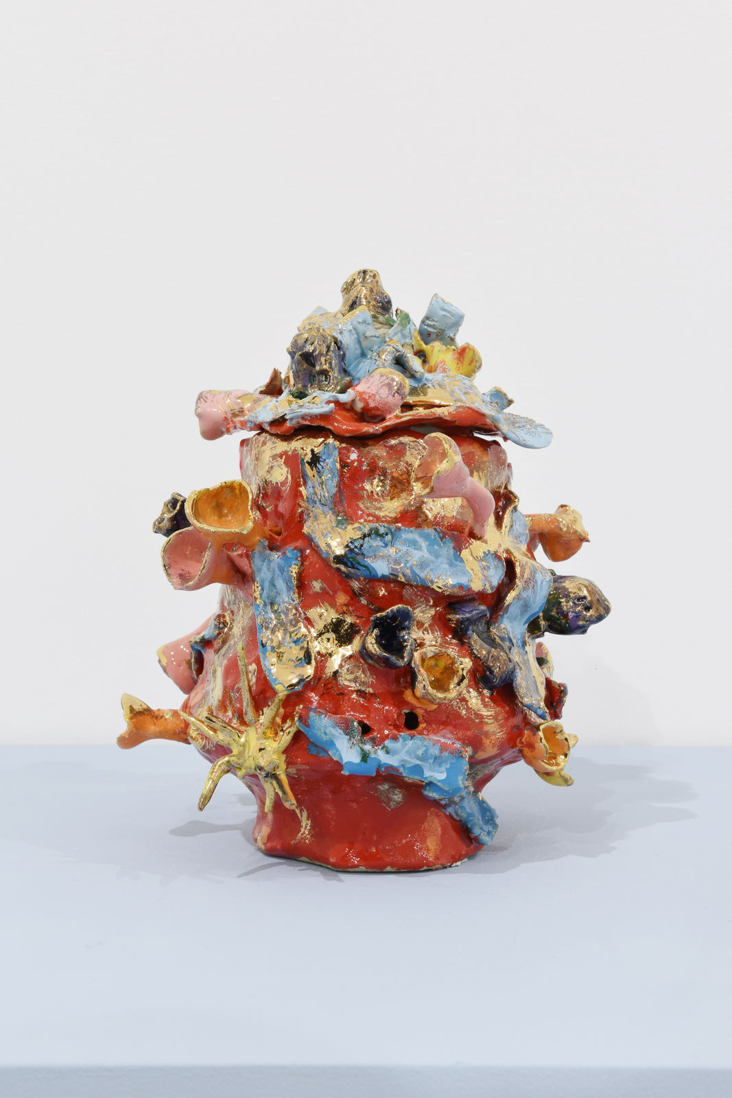 Virginia Leonard, Urn for unwanted limbs and other things, 2023