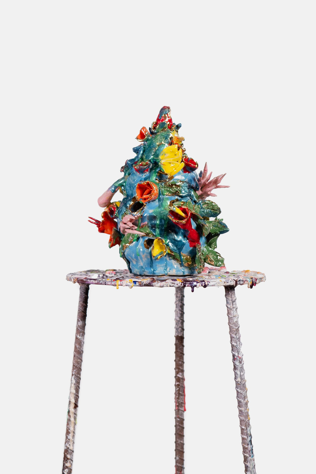 Virginia Leonard, Urn for unwanted limbs and other things, 2023