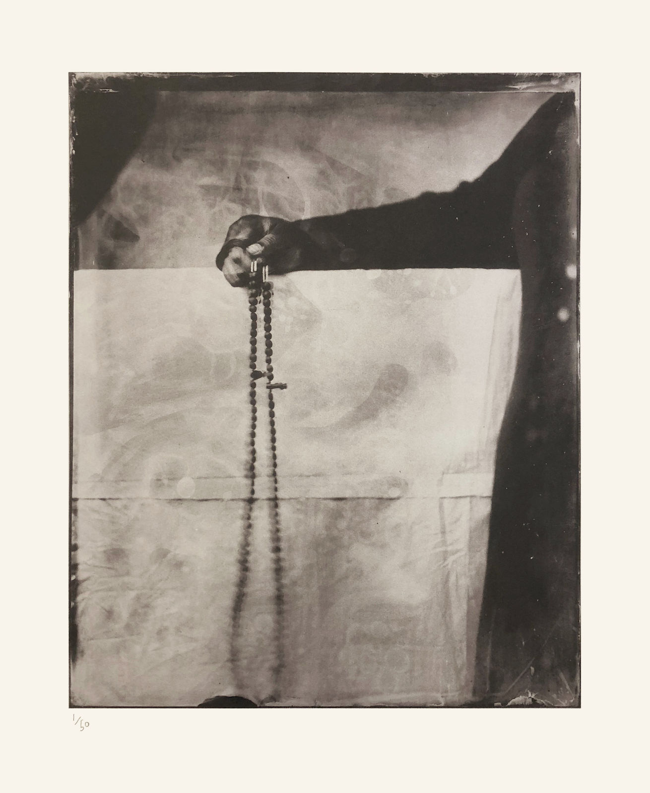 Khadija Saye, Kurus (Prayer beads), 2018