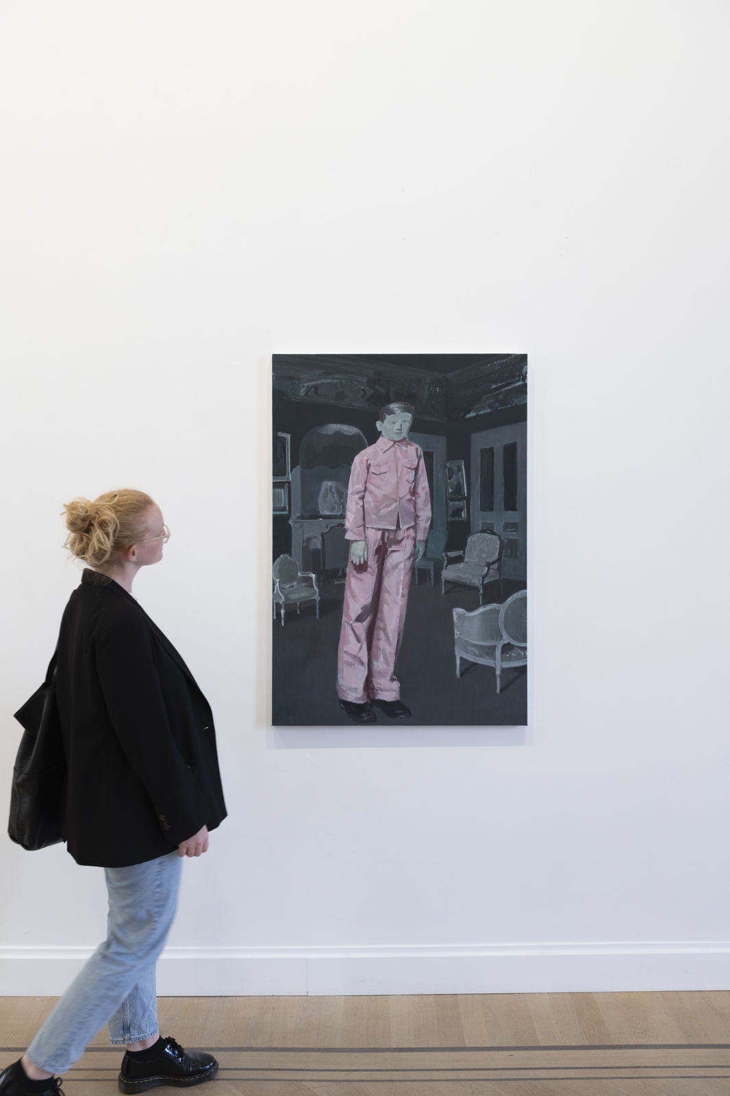 Alex van Warmerdam, Jongen in mooie kamer (Boy in beautiful room), 2021
