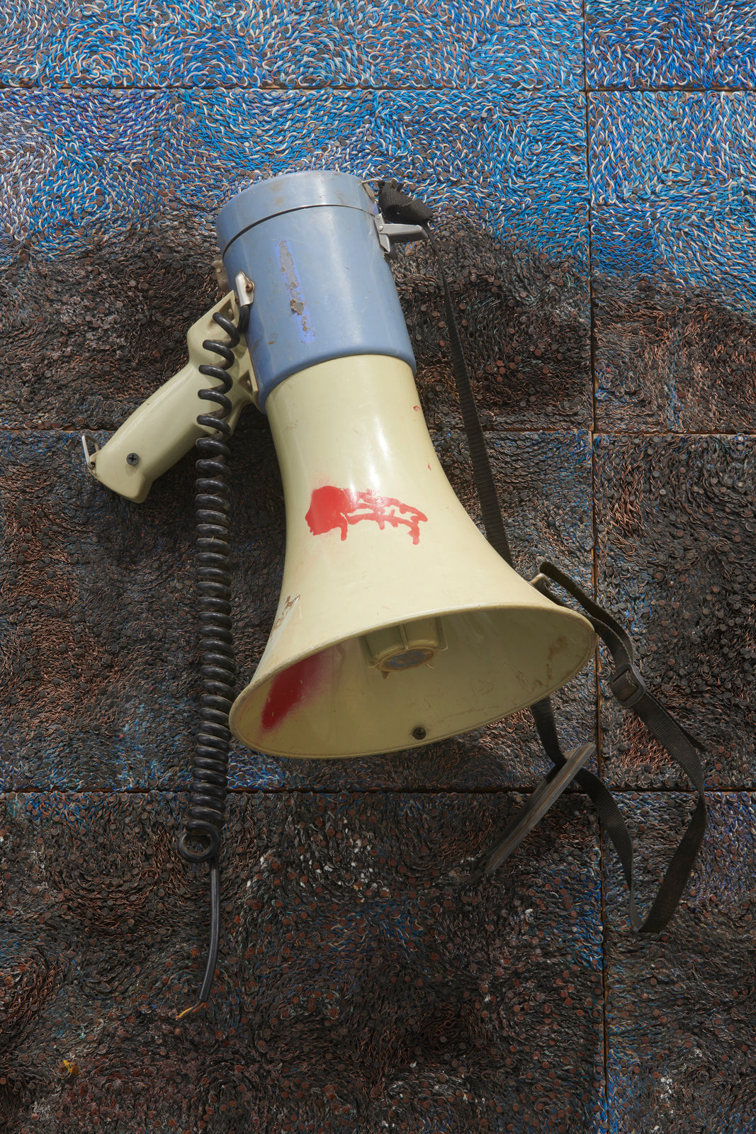 Elias Sime, TIGHTROPE: ECHO!?, 2021