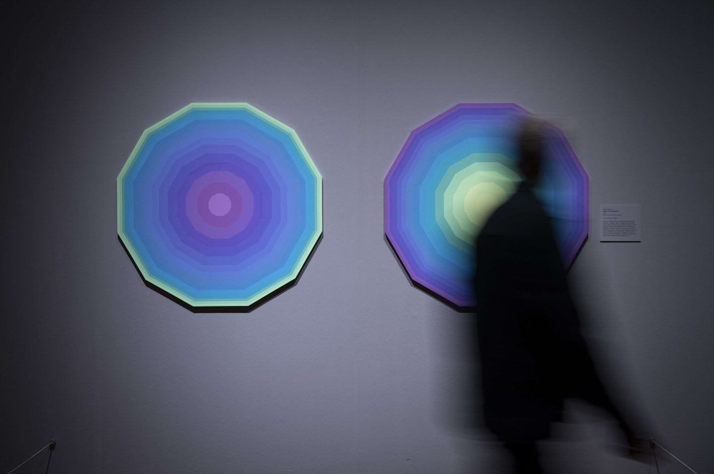 Zarah Hussain, Inhale IV, 2020