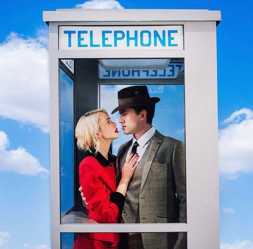 Tyler Shields, Phonebooth II, 2021