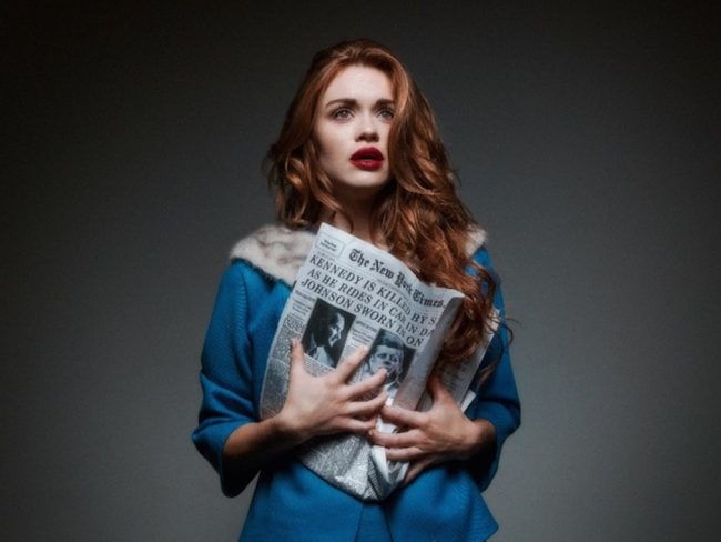 Tyler Shields, Womans Shock at the Death of the President, 2015