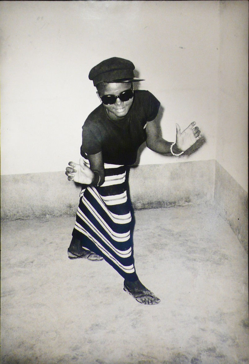 MALICK SIDIBÉ, Look at Me with my Dark Glasses and my Hat, 1969