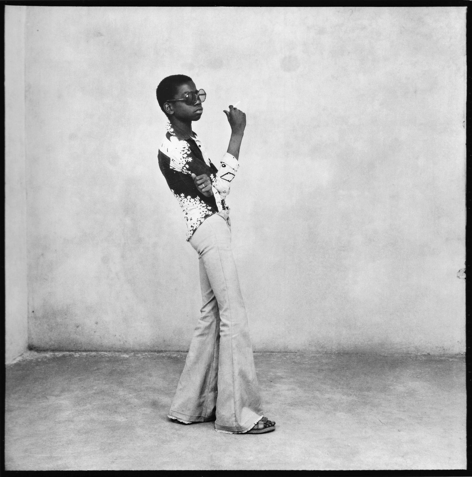 MALICK SIDIBÉ, A Ye-Ye Posing, 1963/2008