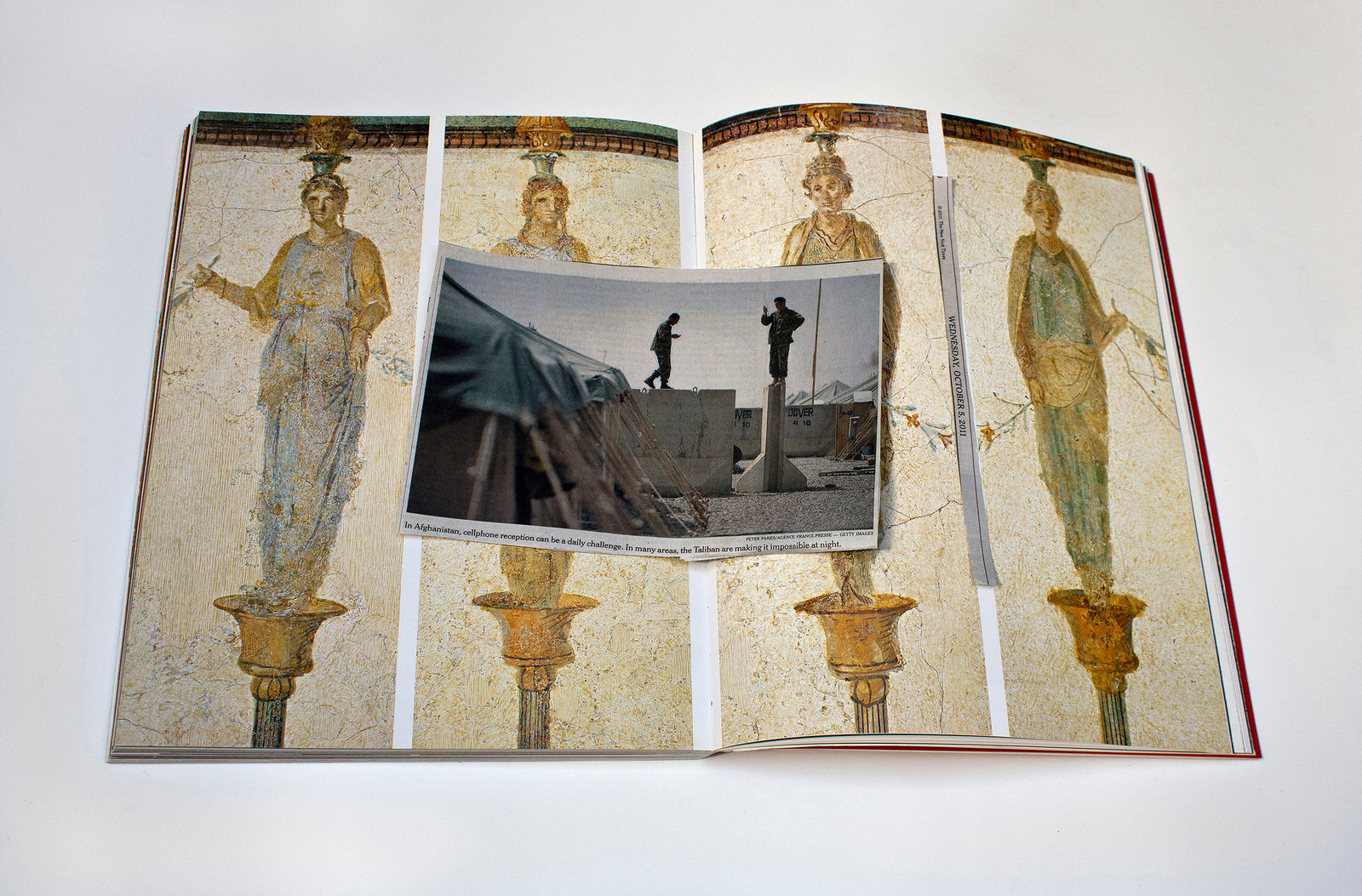 JOANNE LEONARD, People on Pedestals, 2011