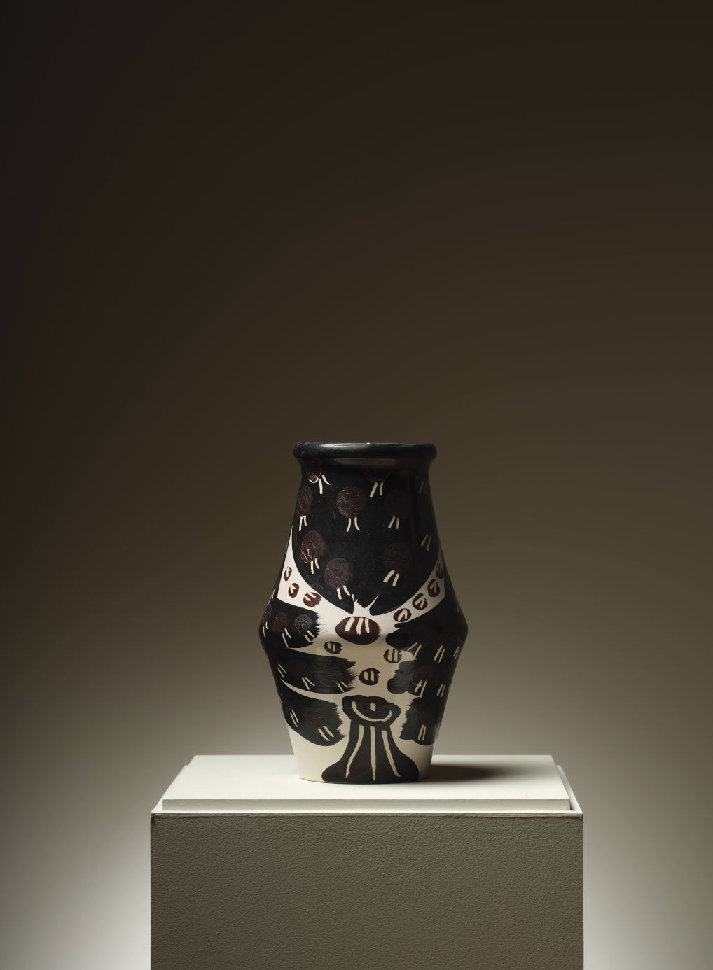 PABLO PICASSO, Hibou Marron Noir, (A.R.123), 1951