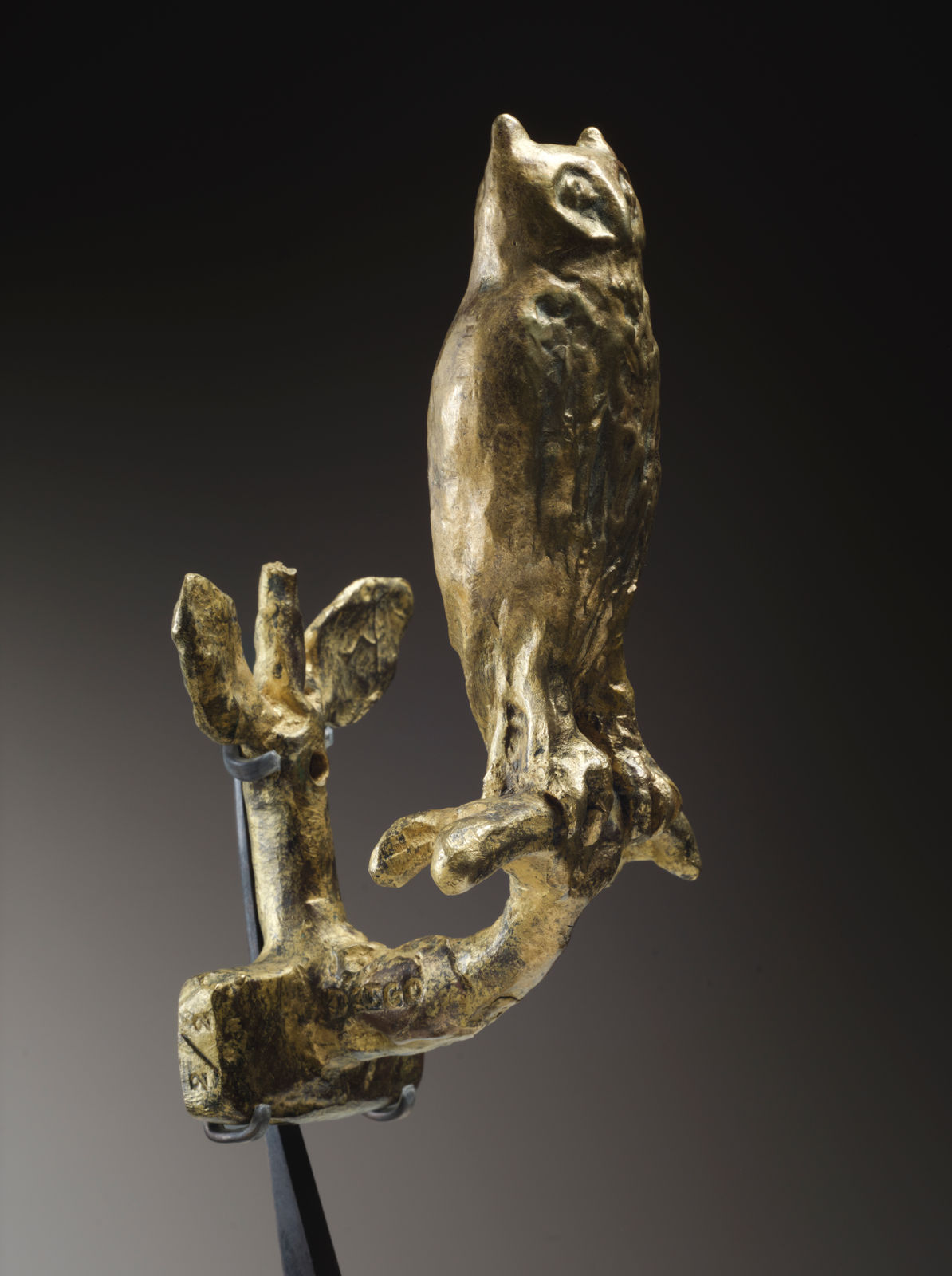 DIEGO GIACOMETTI: Poignée De Porte Au Grand Duc, Bronze à patine dorée