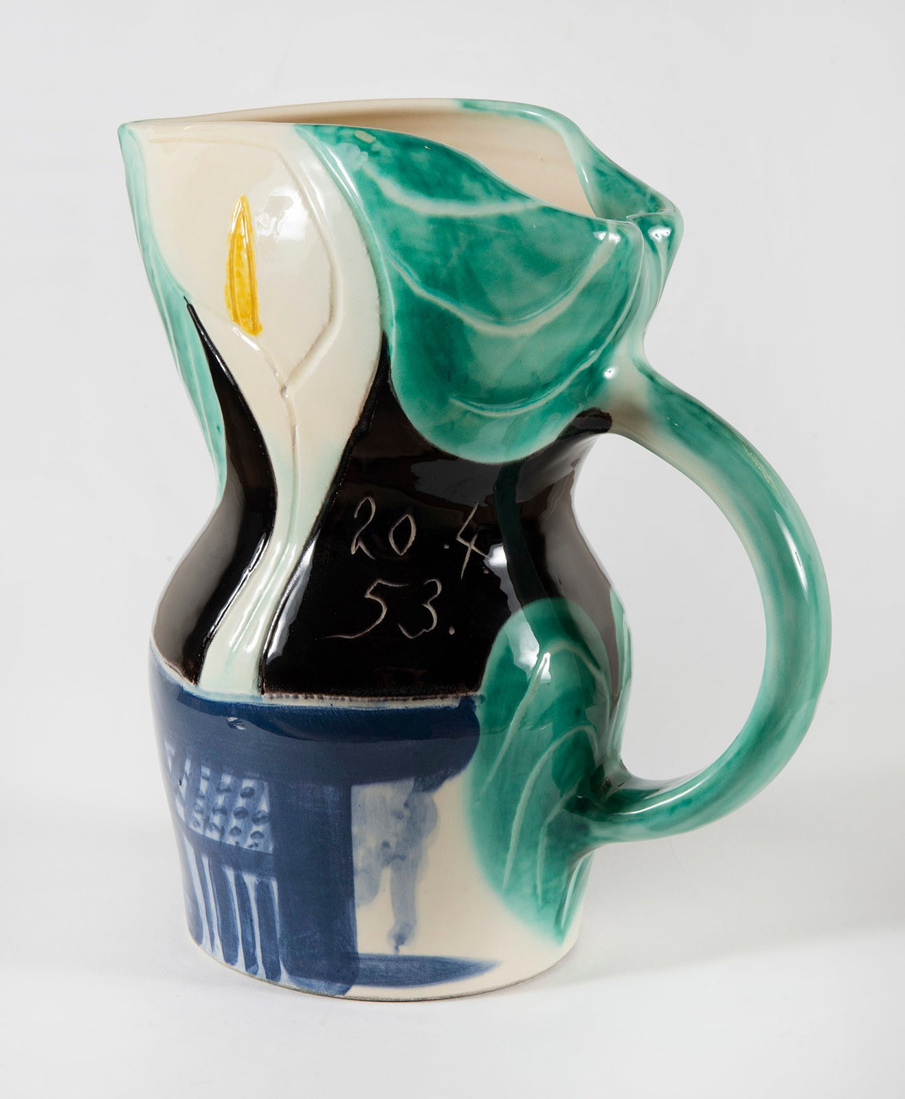 PABLO PICASSO, Pichet aux Arums, (A.R.189), 1953