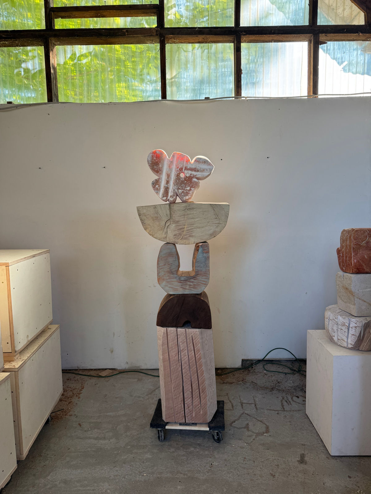 Nadia Yaron, Magnolia Moon, 2025