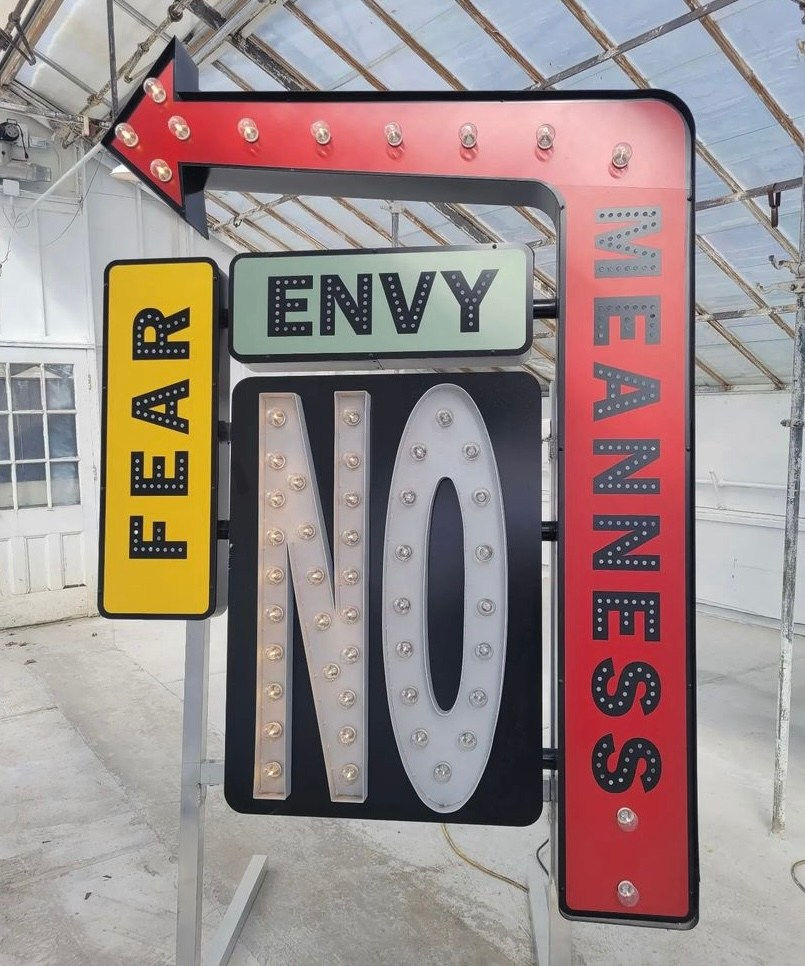 Charlie Hewitt, No Fear, No Envy, 2022