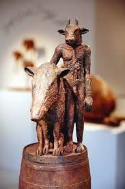 Sophie Ryder, Minotaur and Boar on a Barrel, 2017