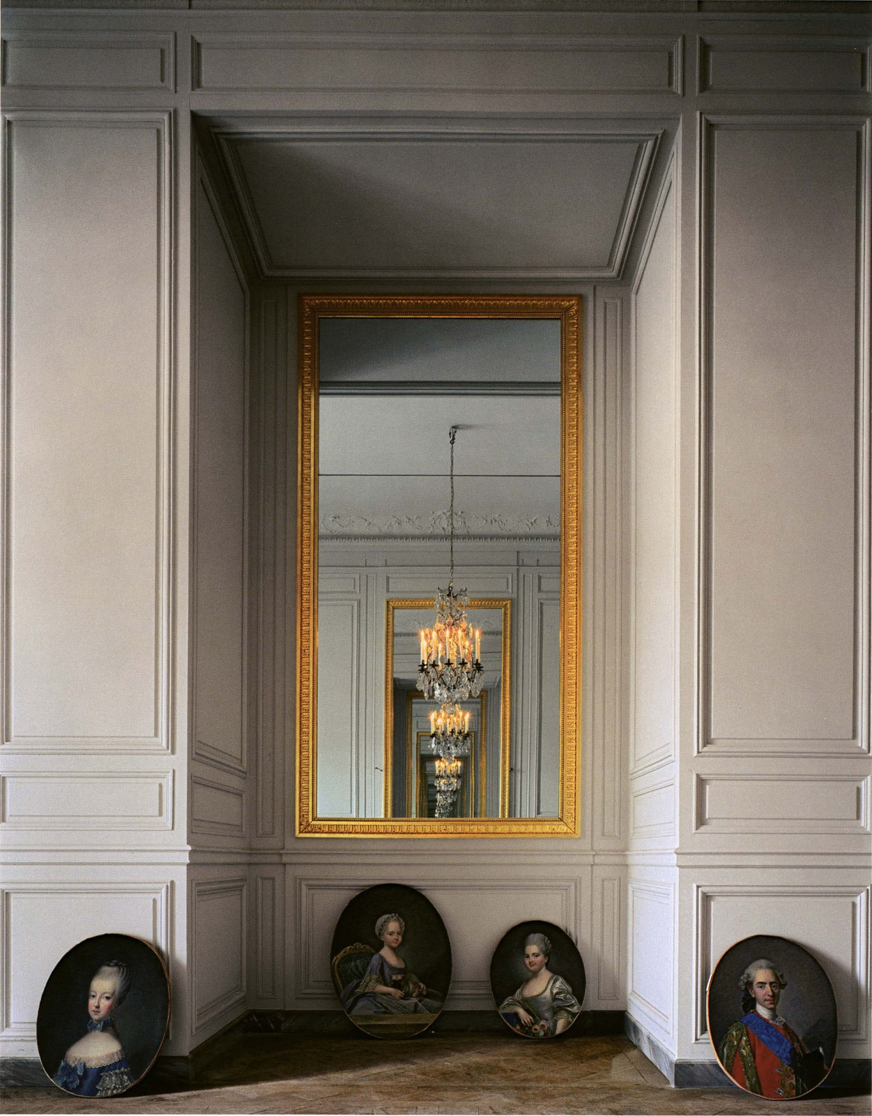 Robert Polidori, Cabinet Interieur de Mme Adelaide #2, (56C)CCE.01.058, Corps Central - RdC, Versailles, 1986