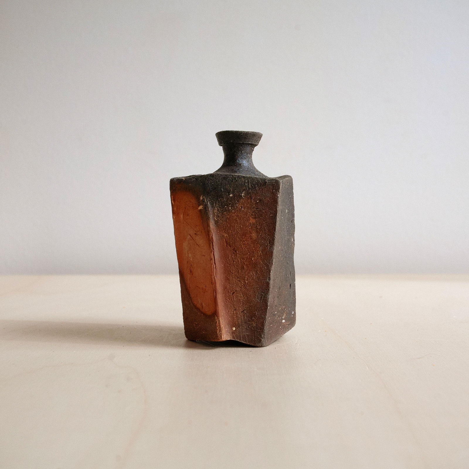 Hiroshi Toyofuku, Tokkuri, 2024