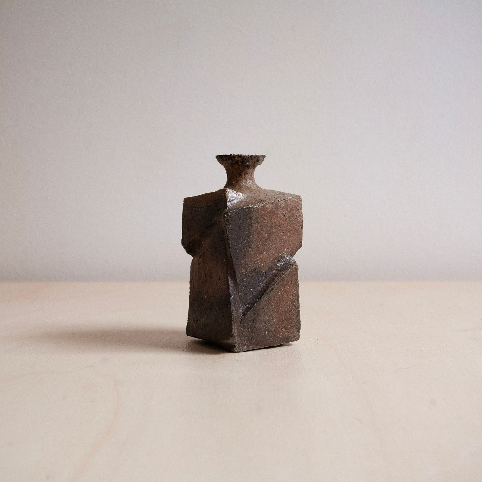 Hiroshi Toyofuku, Tokkuri, 2024