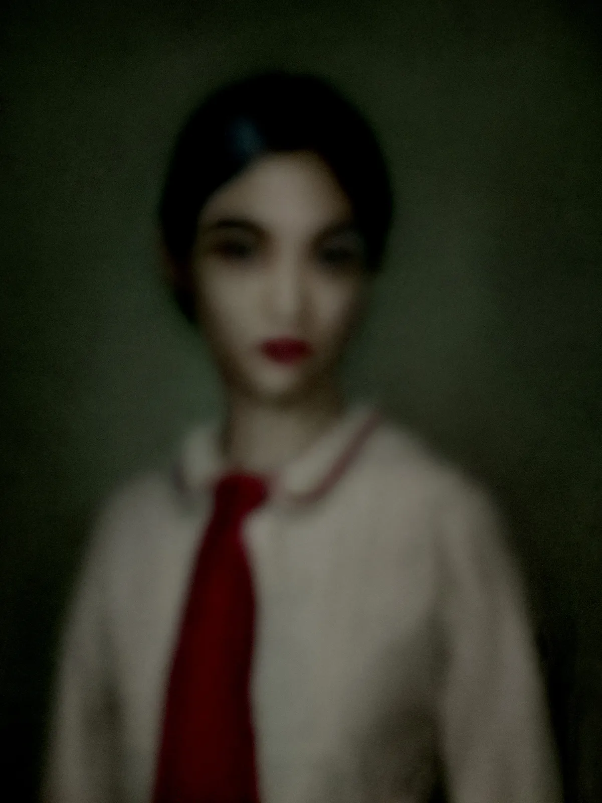 Billy und Hells, Ella