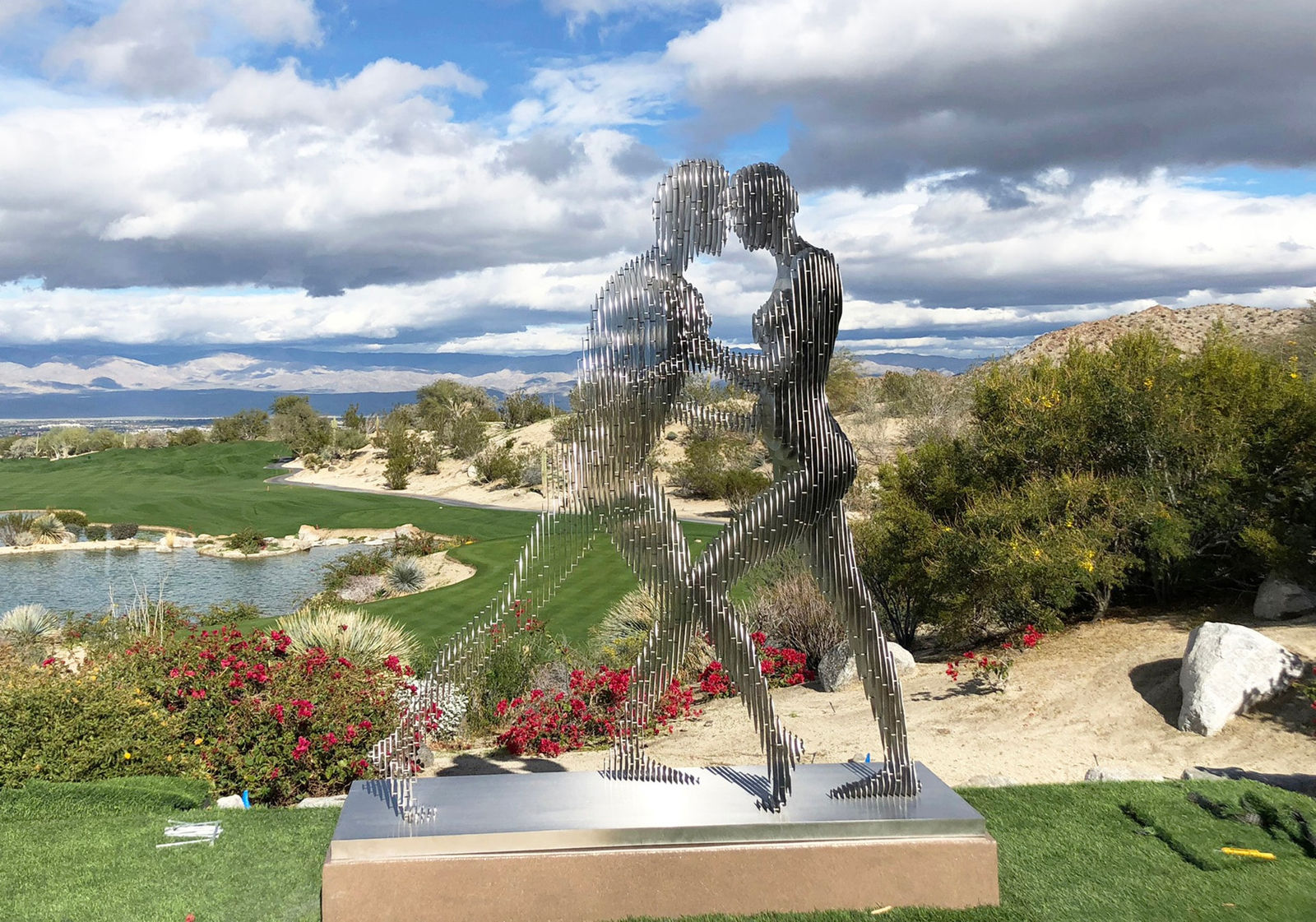 Julian Voss-Andreae, Elective Affinities, 2018