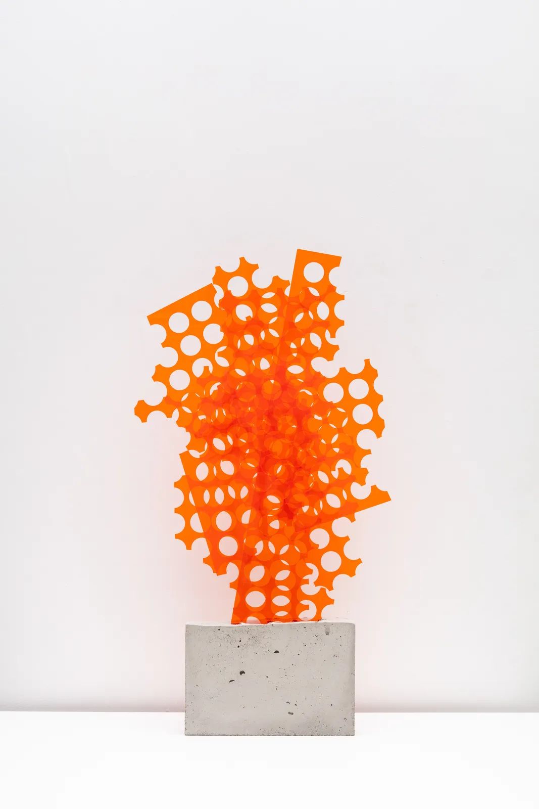 David Batchelor, Inter - Concreto (IC04), 2019