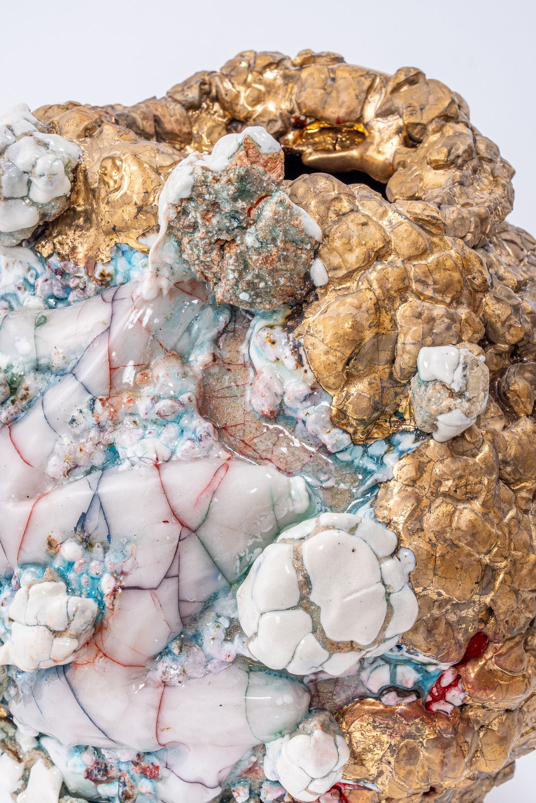 Kodai Ujiie, Black Gold White Glaze Medium Jar 黒釉金彩交白釉中壺, 2025