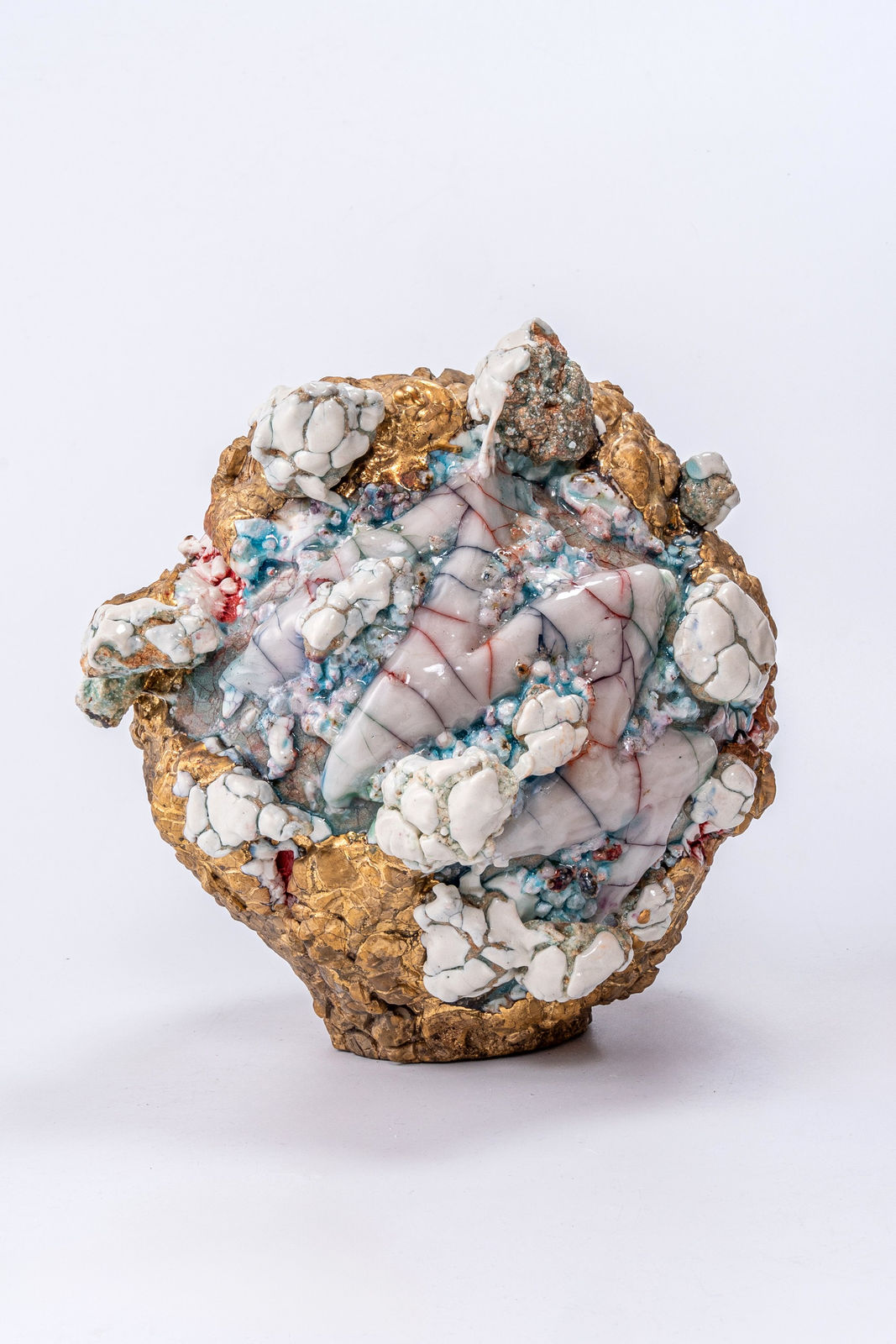 Kodai Ujiie, Black Gold White Glaze Medium Jar 黒釉金彩交白釉中壺, 2025