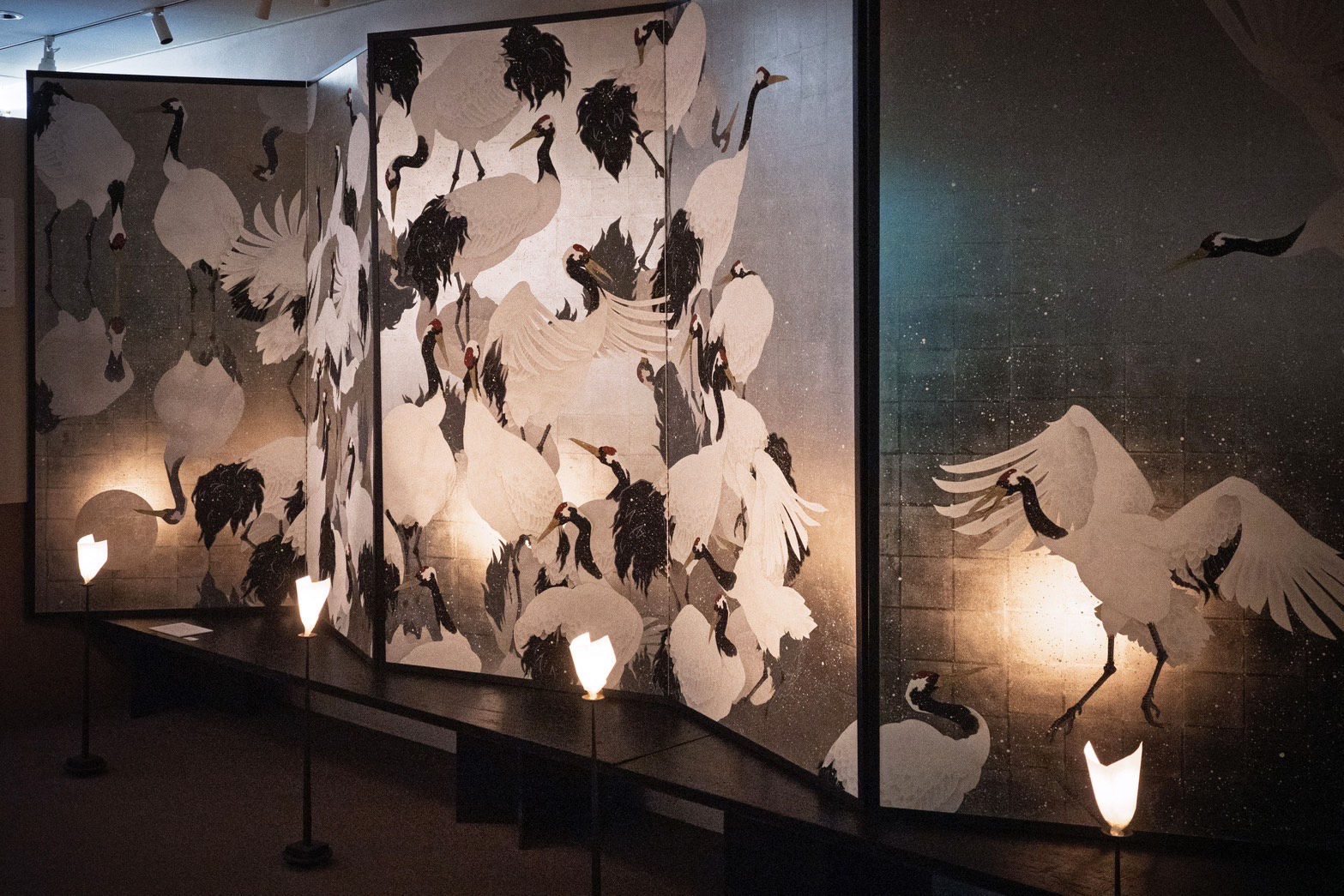 Folding Screen of Cranes: Crossing the Moon, 鶴の屏風 「月を渡る」| Daisuke Nakano | Nihonga | Ippodo Gallery TOKYO & NEW YORK