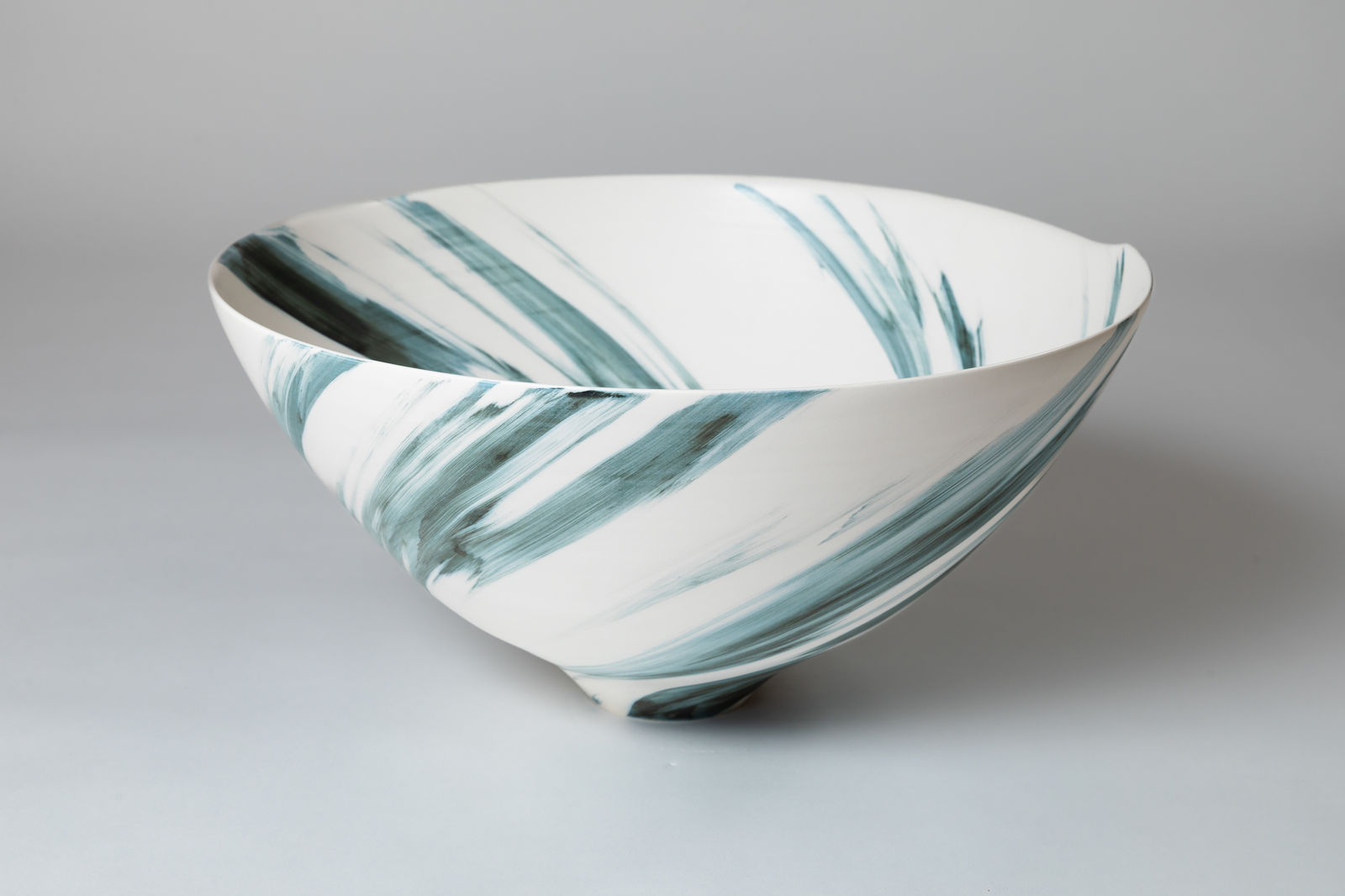 Nobuo Nishida, Blue Vessel 碧の器, 2024