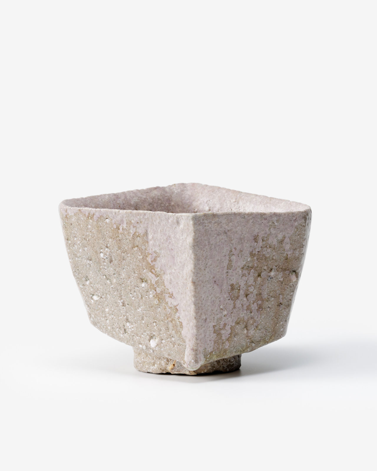 白茶怨 White Tea Bowl | Koichiro Isezaki's Japanese ceramics | Ippodo Gallery Tokyo - New York