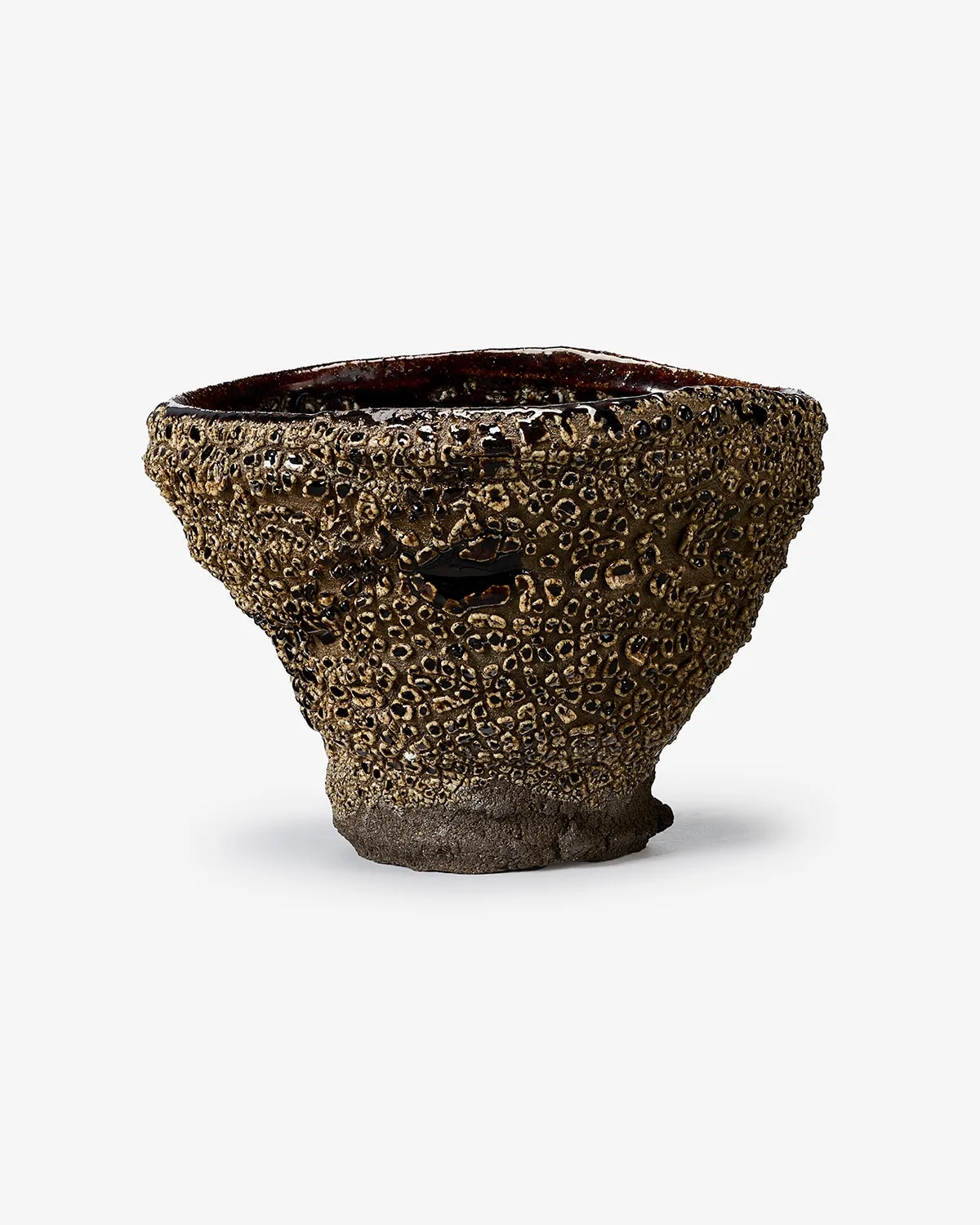 Kodai Ujiie, Karatsu Black Lacquer Tea Bowl 唐津漆黒茶盌, 2024