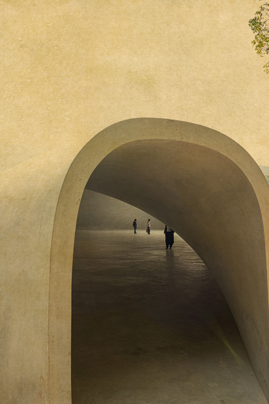 Albarrán Cabrera, The Mouth of Krishna #281, 2016