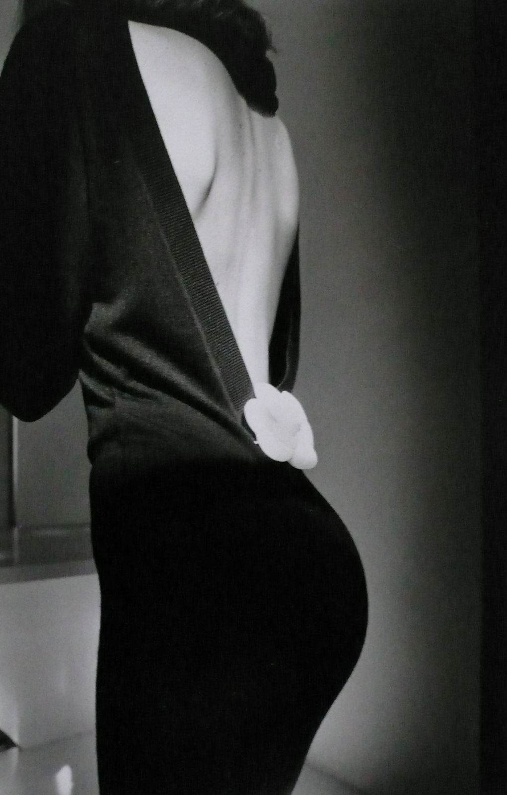 Jeanloup Sieff, Black dress Haute Couture CHANEL, Paris, 1986