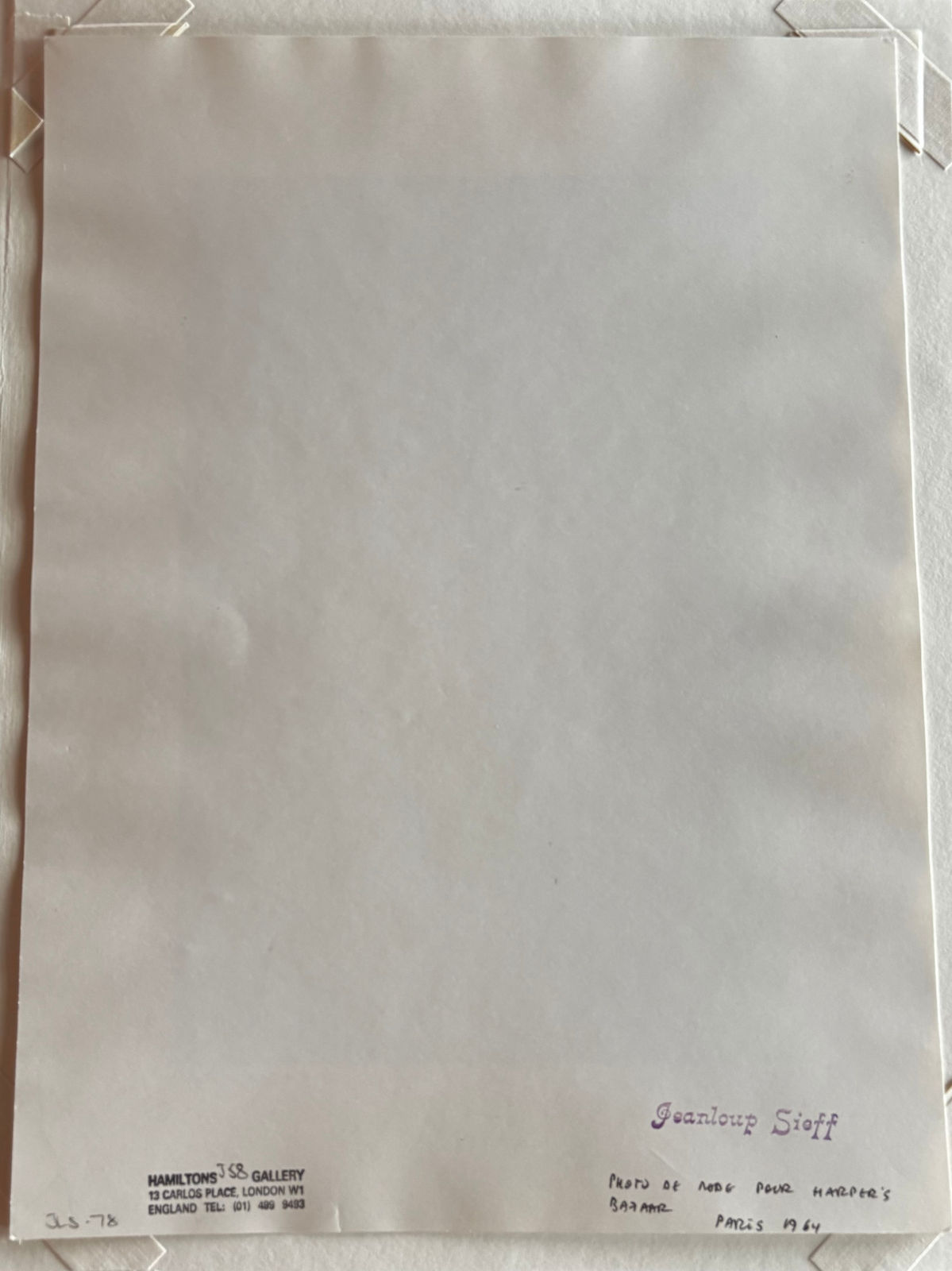 Jeanloup Sieff, Pierre-André Boutang en peintre, ensemble Eleanora Garnett, Paris, Harper's Bazaar, 1964