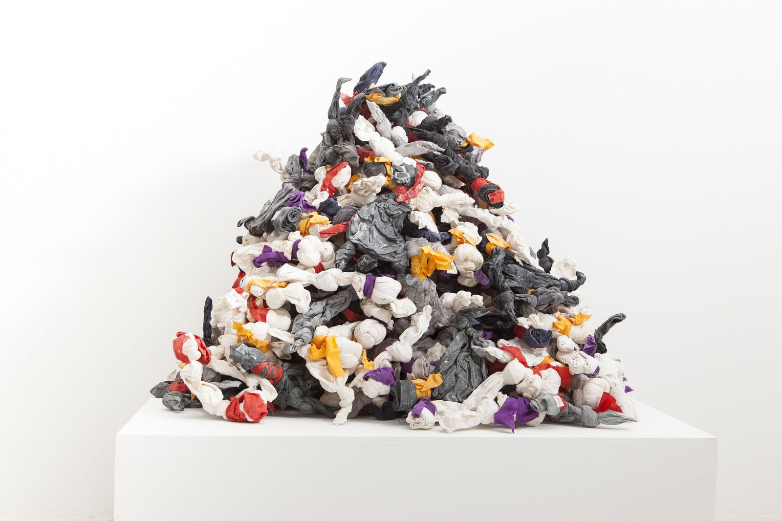 Hassan Sharif, Cloth 5, 2013