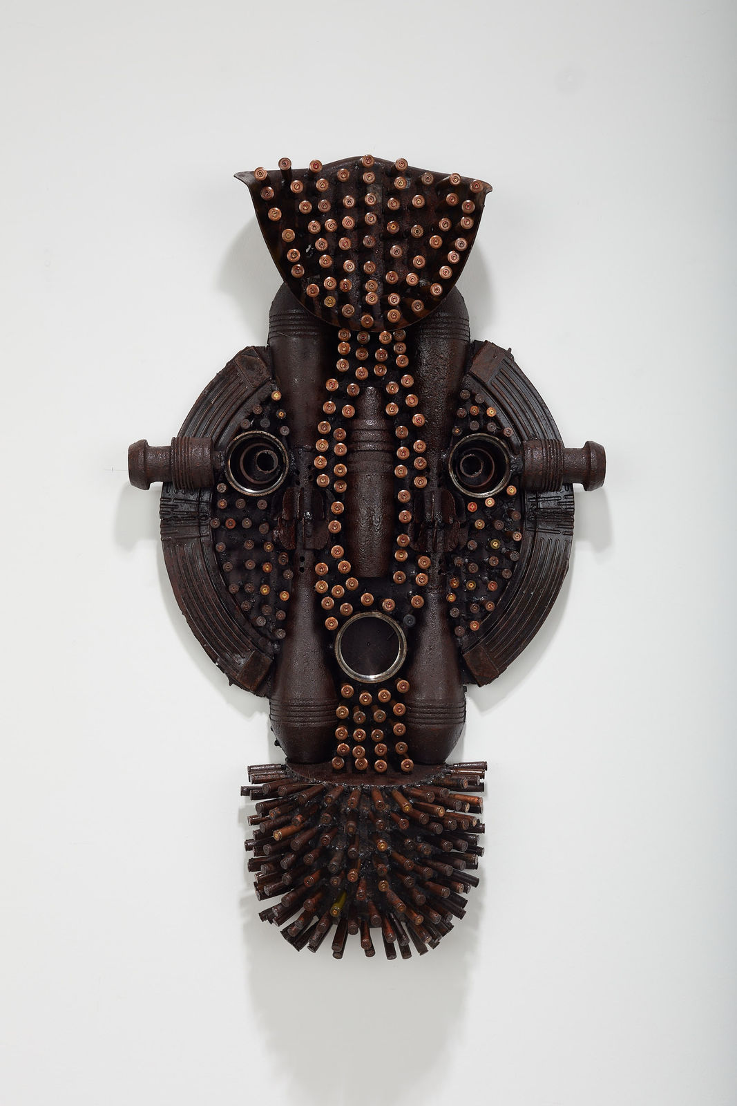 Goncalo Mabunda, The night living, 2021