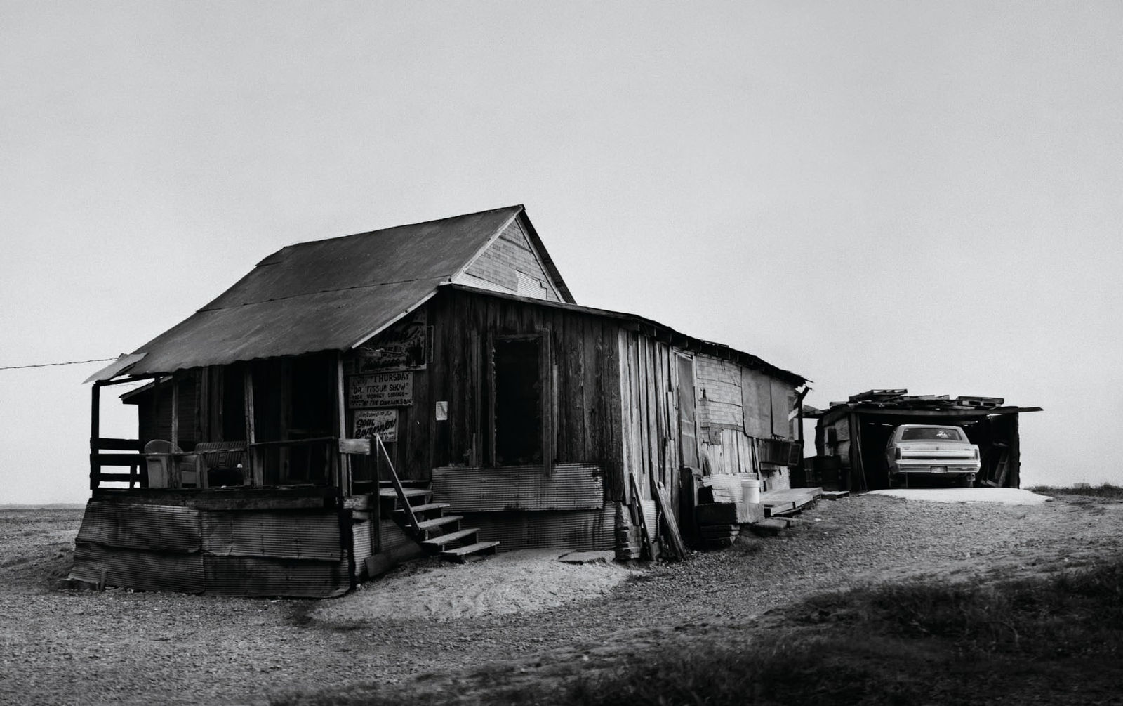 Annie Leibovitz, Po Monkey's Lounge, Meigold, Mississippi , 2000