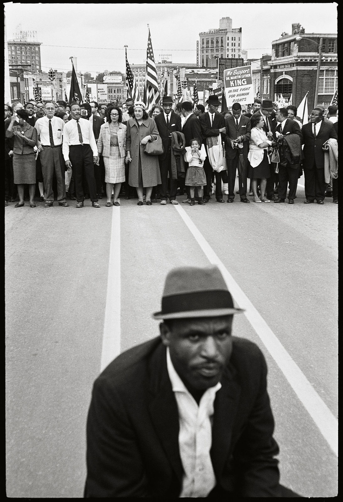 Steve Schapiro, Entrance of March to Montgomery (Man with Hat), 1965