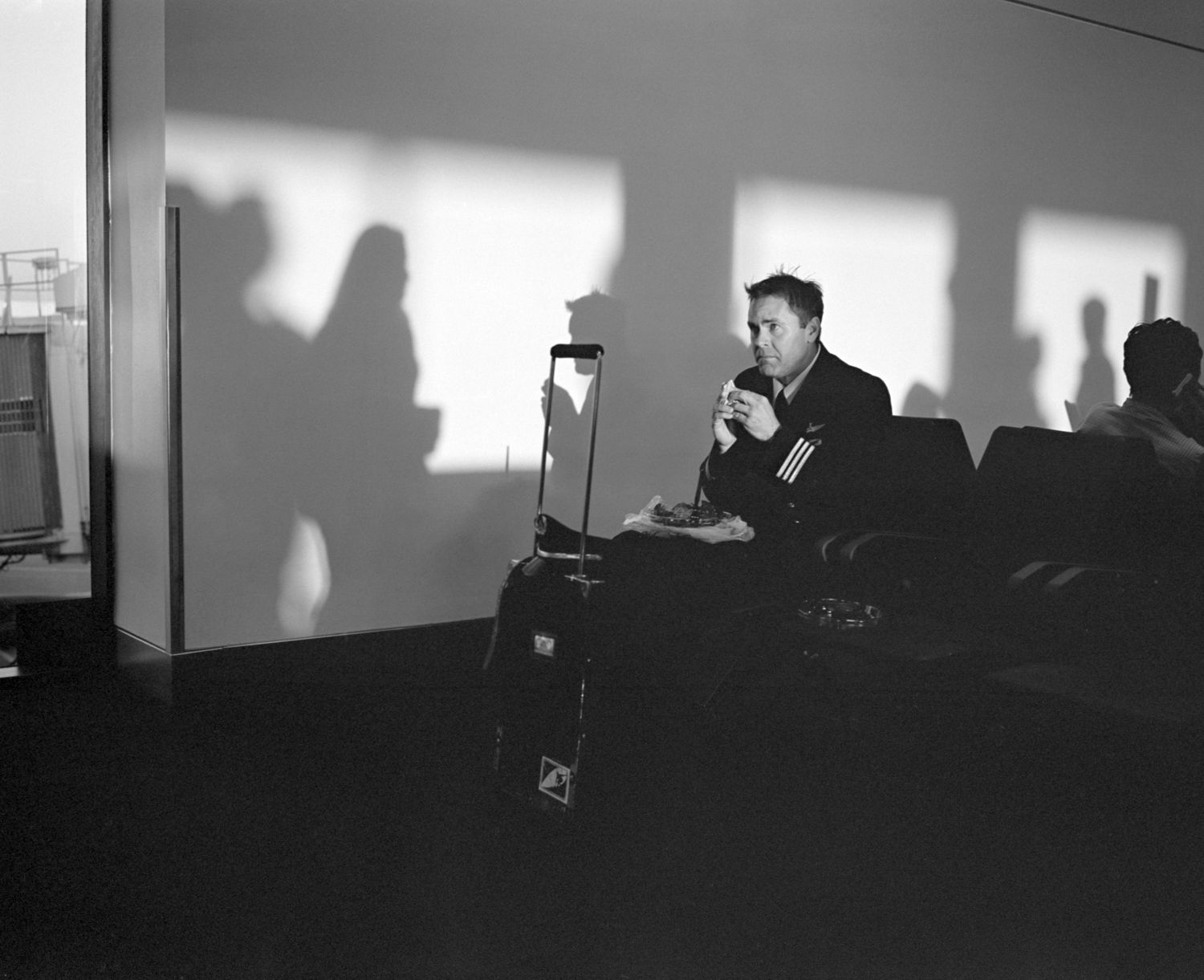 Mark Steinmetz, Atlanta Airport, April, 2016