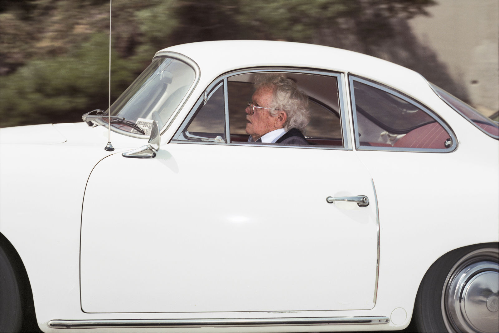 Andrew Bush, Man moving southbound between 58 and 67 mph in the slow lane on Interstate 5 near the Fletcher Drive exit in Los Angeles at 2:40 p.m. on a Thursday in 1991