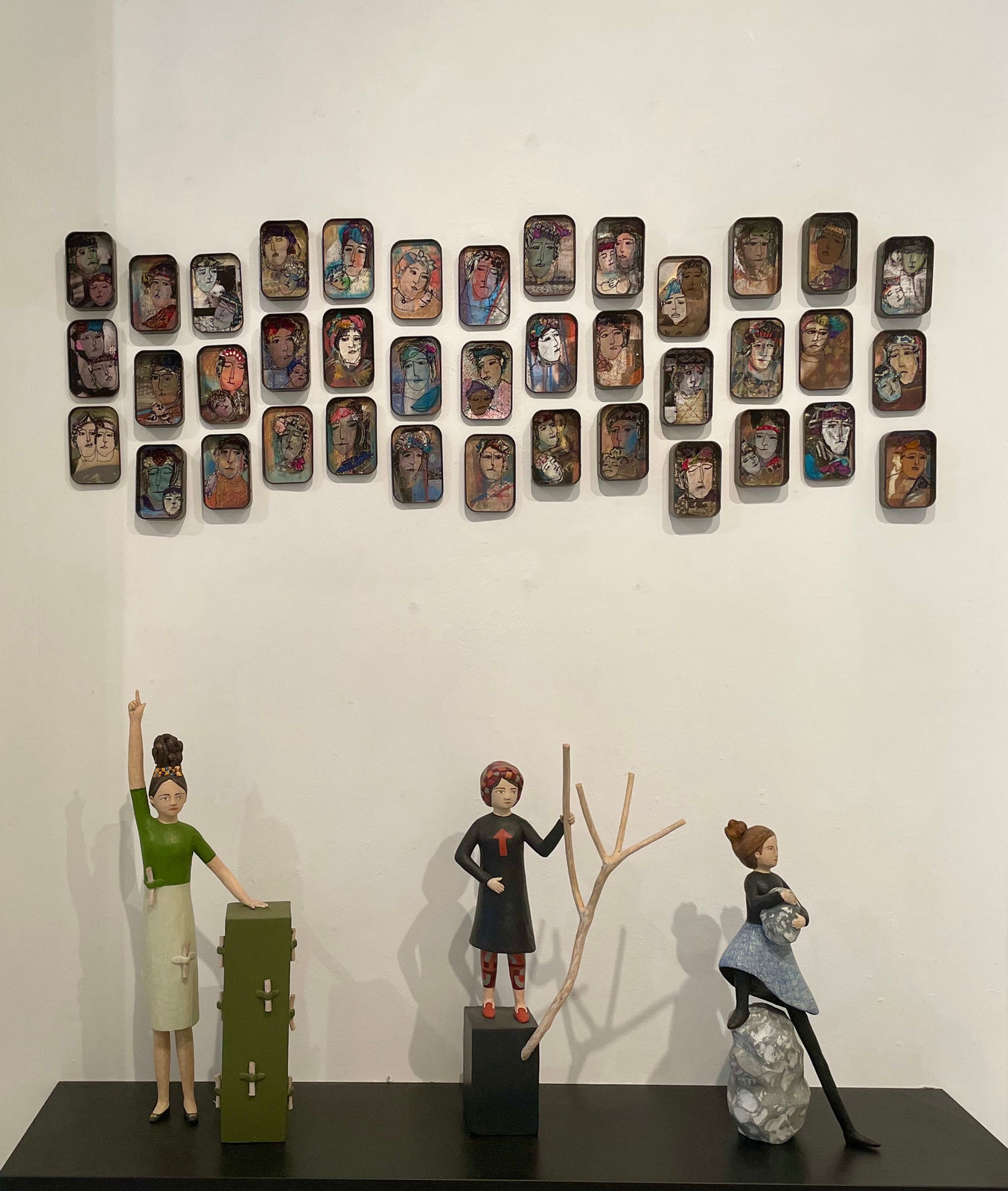 Batool Showghi, Captured in a Box