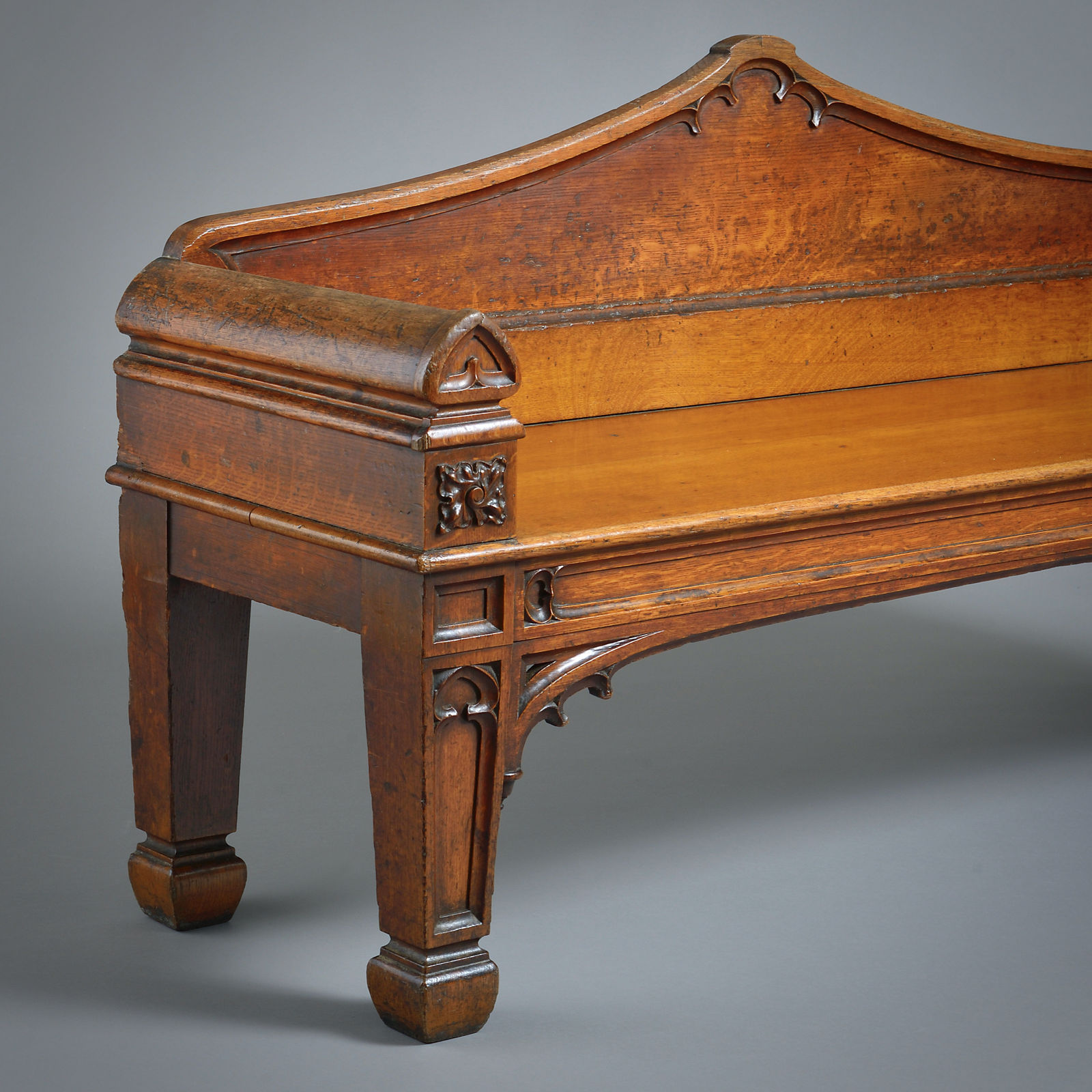 GEORGE IV GOTHIC OAK HALL SEAT