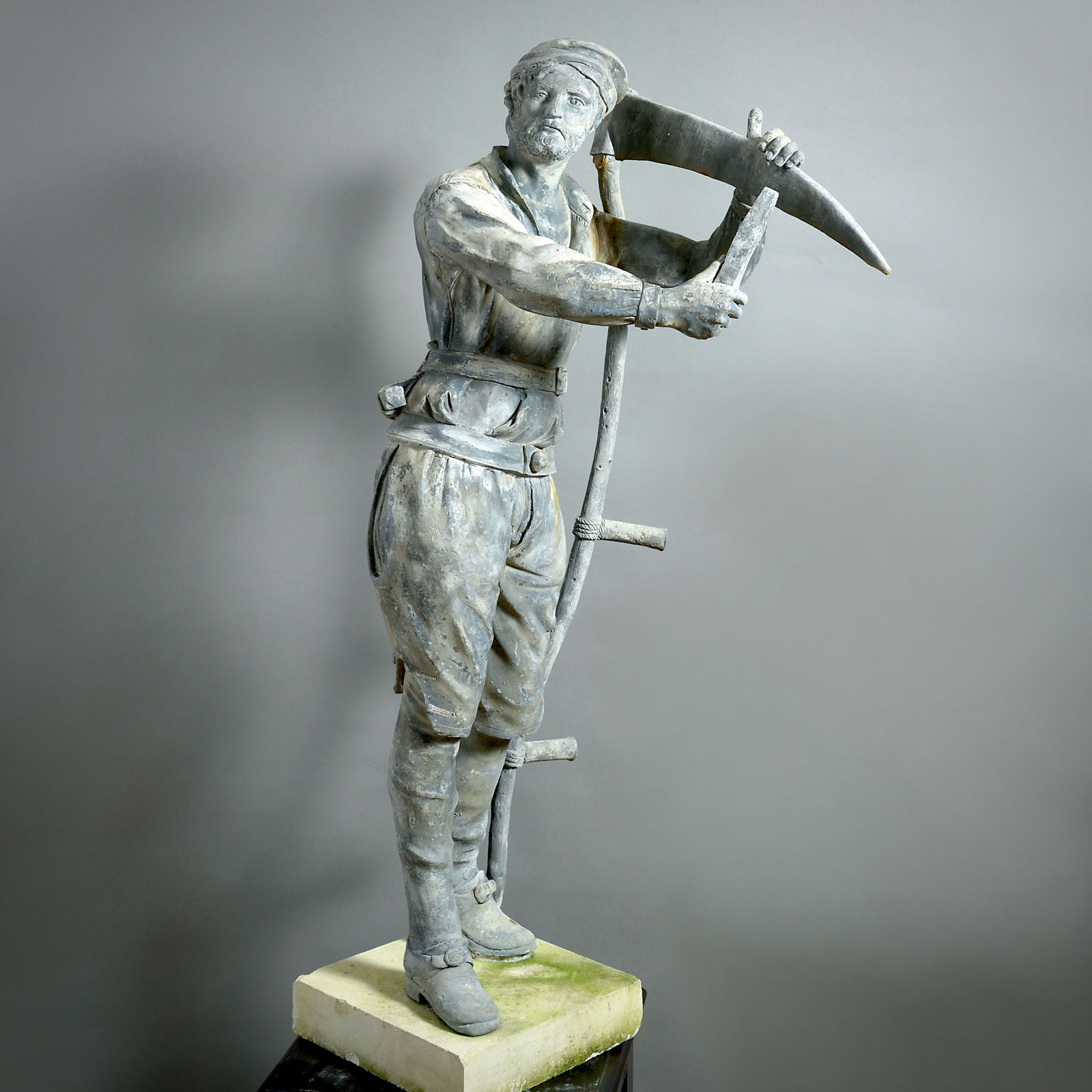 JOHN CHEERE (1709-1787) A RARE LEAD FIGURE OF A HAYMAKER