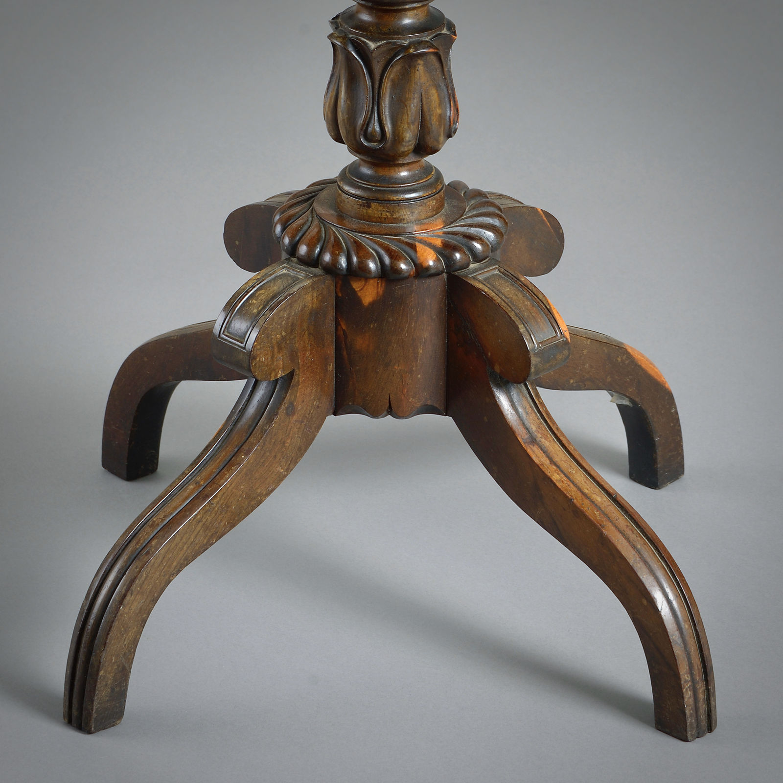 GEORGE IV SCOTTISH LABURNUM LAMP TABLE ATTRIBUTED TO JAMES MEIN OF KELSO