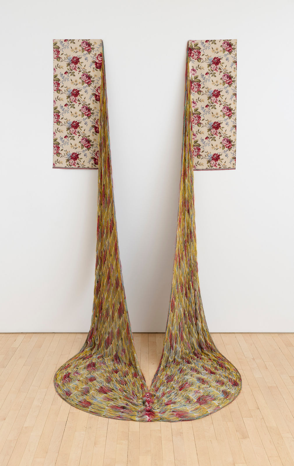 Aiko Tezuka, Loosening Fabric #6 (Entangled), 2017