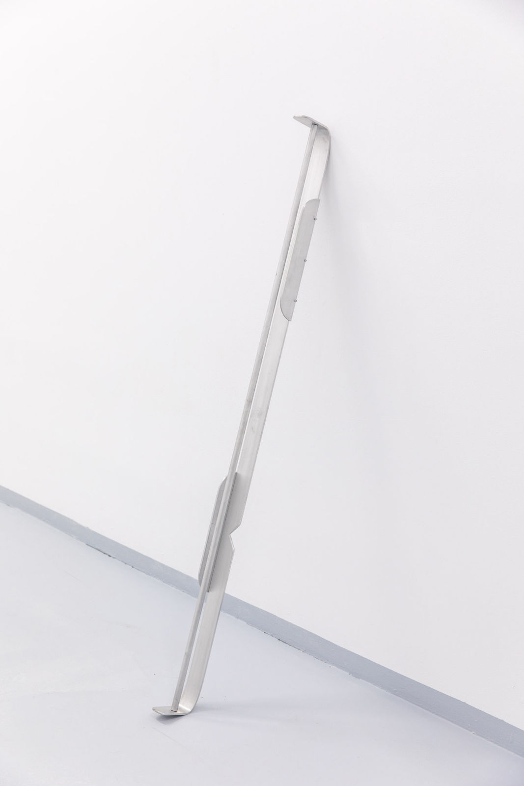 Andrei Arion, A LOT OF PEOPLE COMMUTE TO WORK - Aluminum , 2023