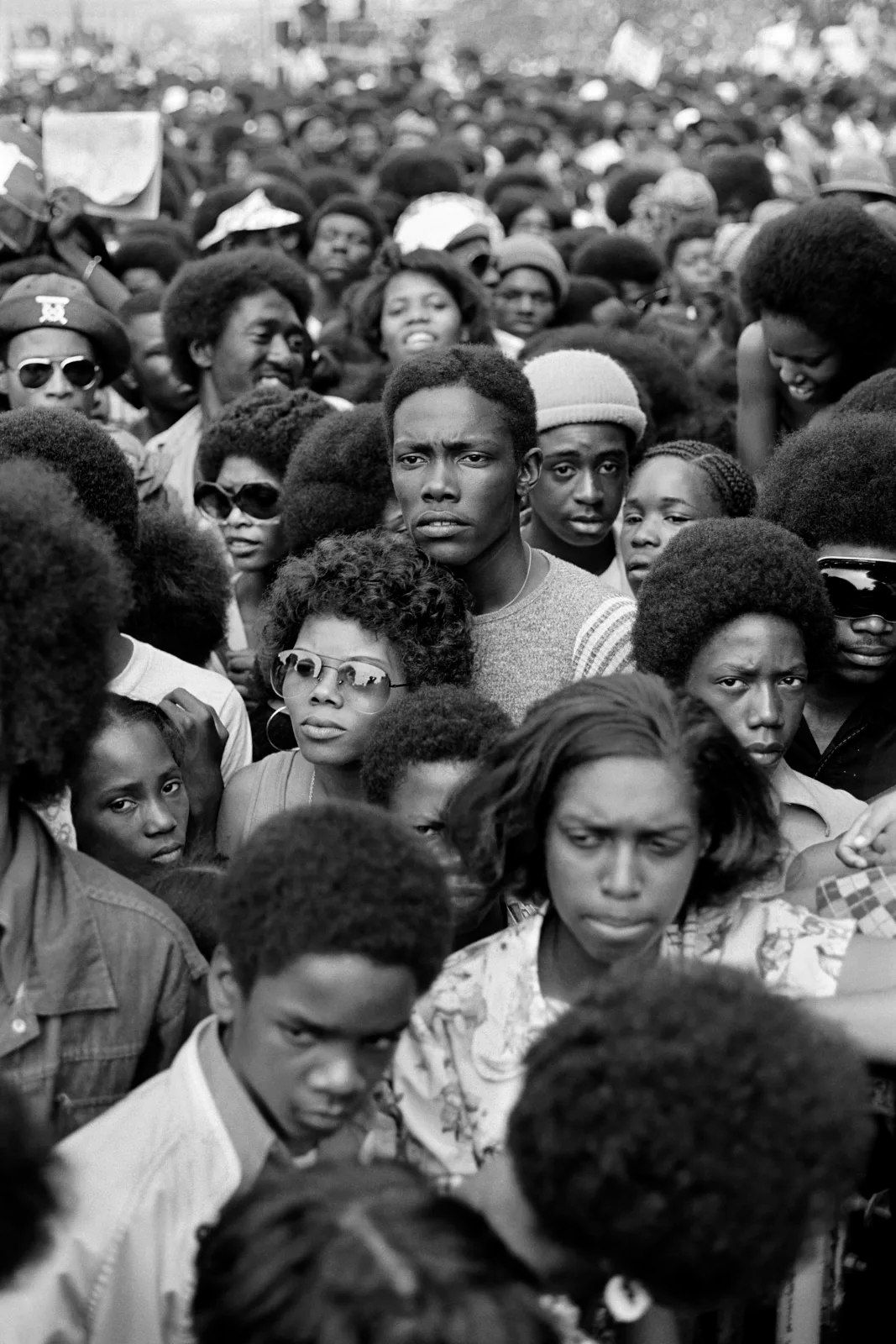 Kwame Brathwaite, Untitled (Crowd on Human Kindness Day), 1975