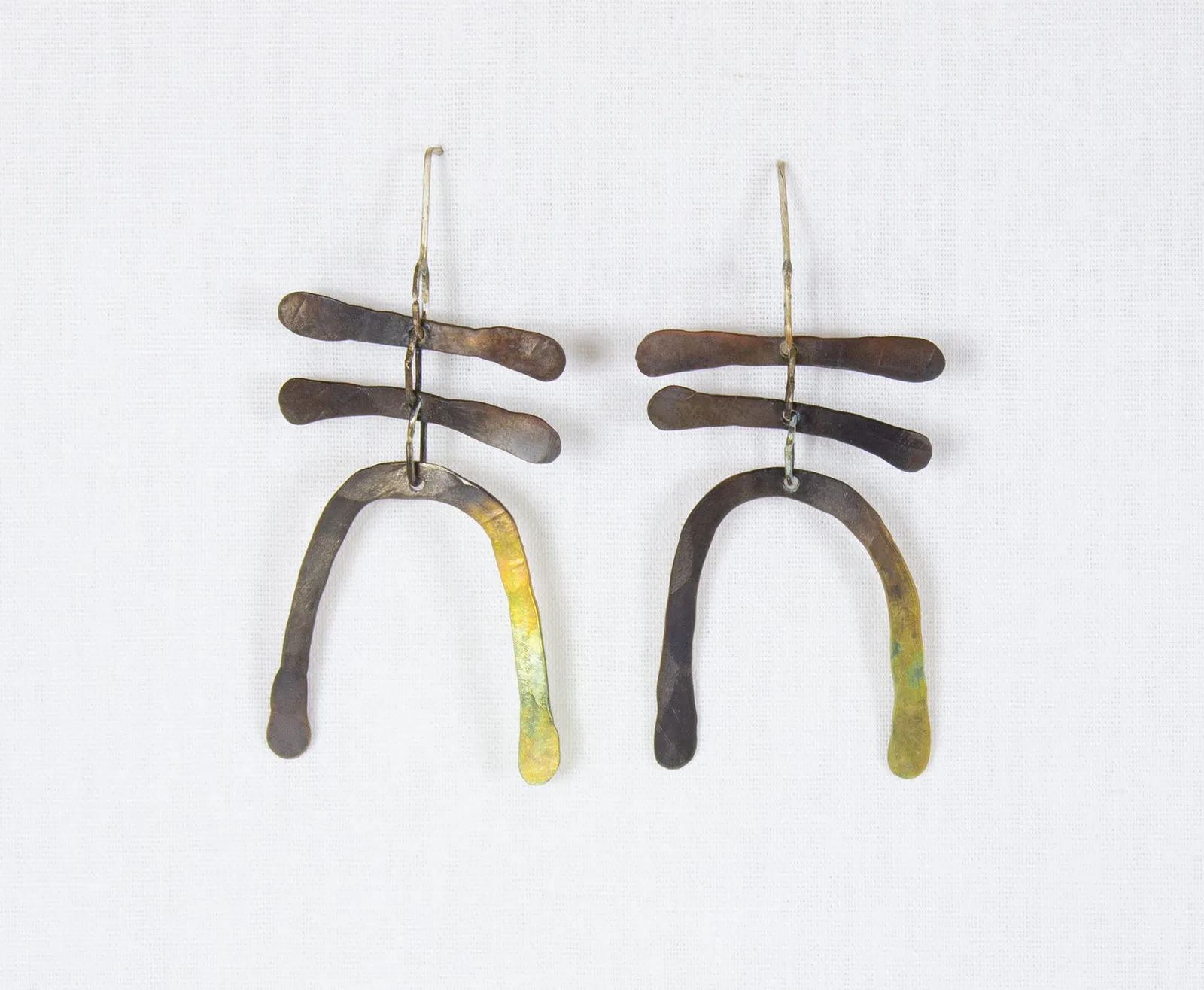 Chloe Rose Taylor, Bones, 2026