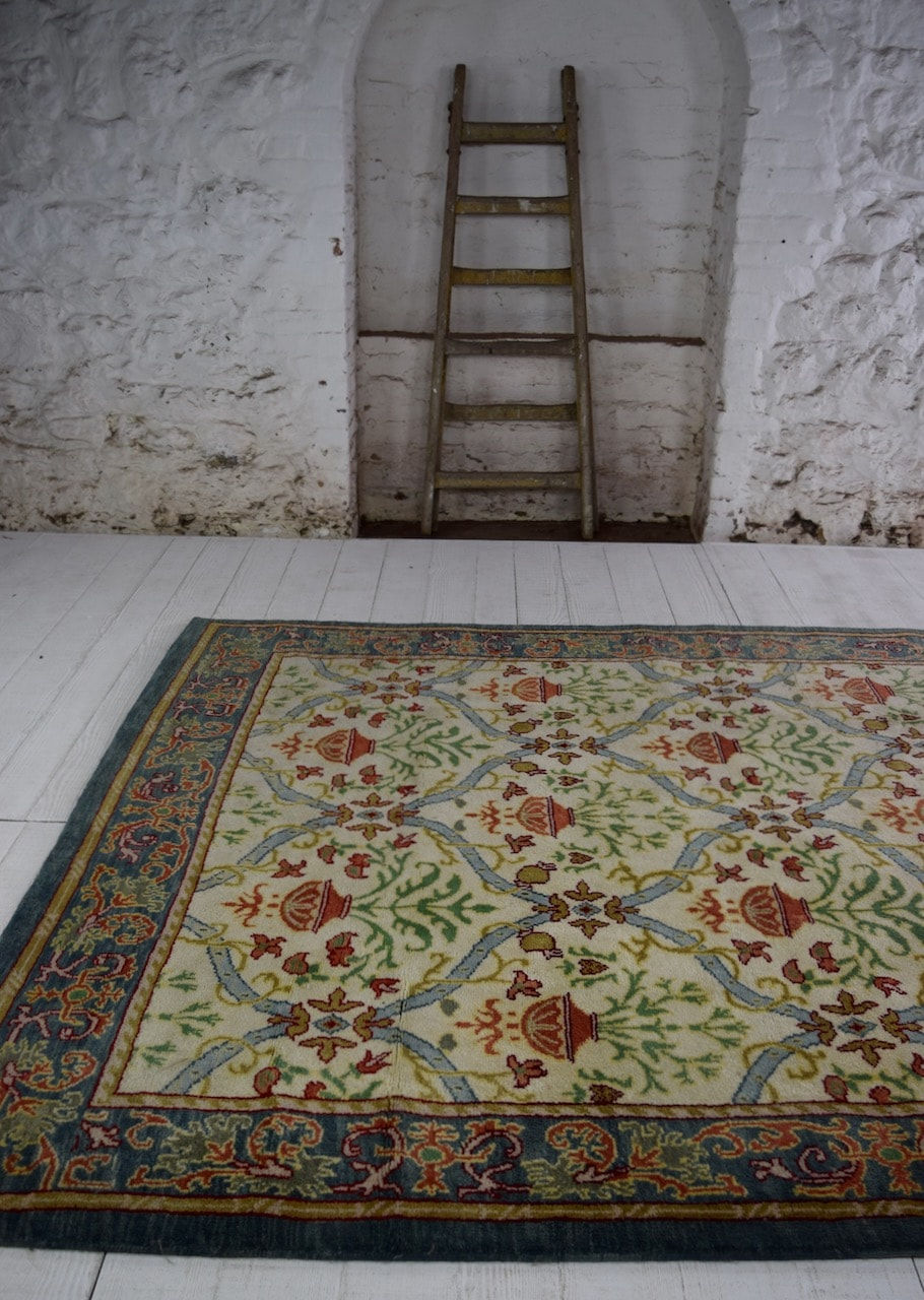 contemporary carpet of Spanish design