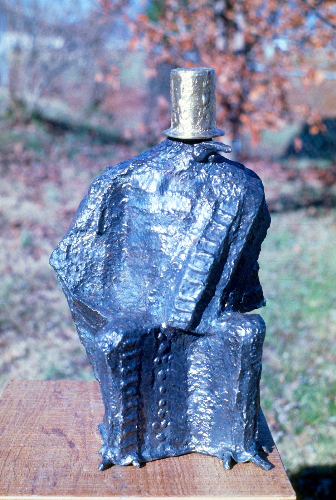 Top Hat Seated Bird, 1971